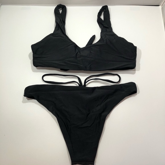 FLASH SALE ☀️Vanessa Bikini Swimsuit☀️ - Picture 7 of 8